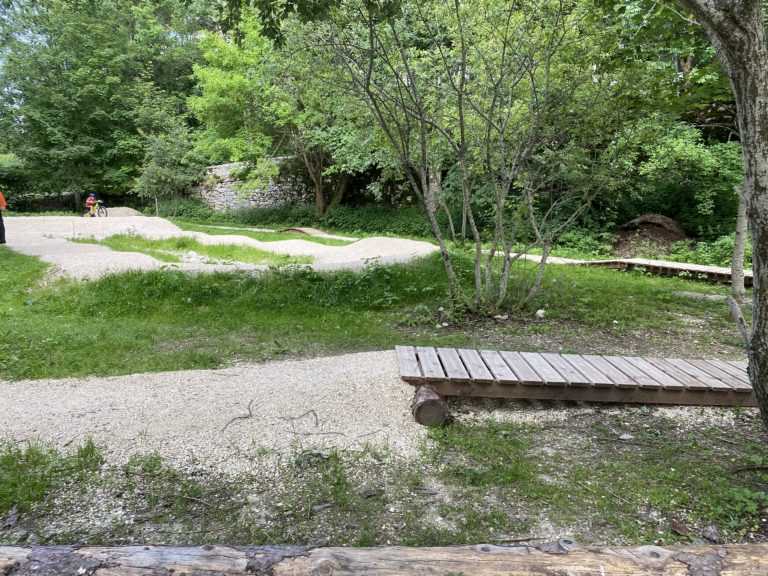 5F4EB1E7 25C9 45AE 8CD6 7603EC0E3343 768x576